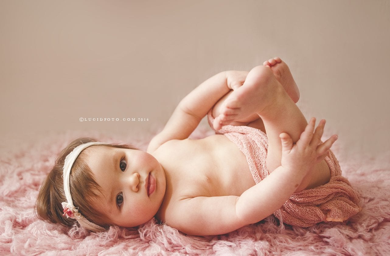 baby maisie, family portraits, AllisonAnne Studios, LucidFoto, LucidPhoto, infant, lifestyle portraits, hammonton NJ, toddler photos, pictures